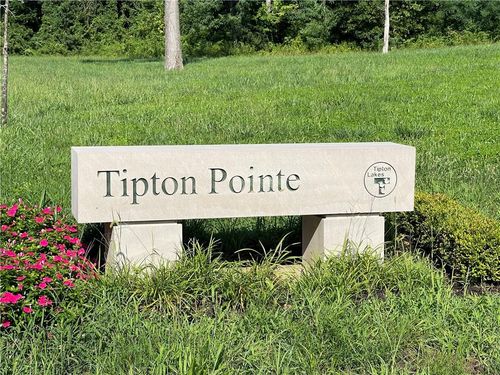 1817 Tipton Point Ct, Columbus, IN, 47201-5137 | Card Image