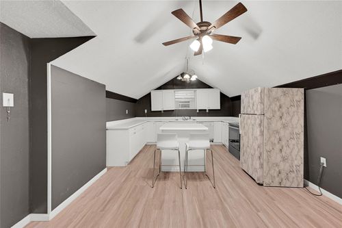 apt-4-310 N Rockisland St, Angleton, TX, 77515-5742 | Card Image