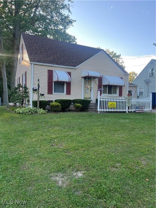 1203 Union Ave, Ashtabula, OH, 44004-2573 | Card Image