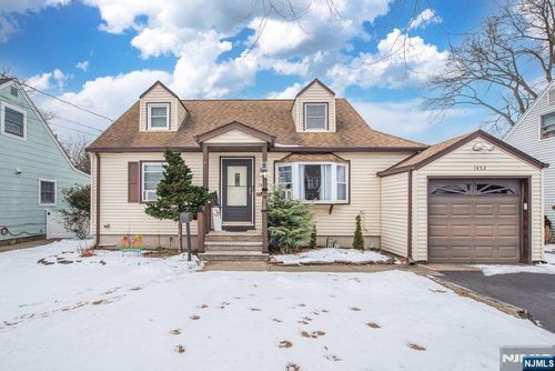 1452 Lincoln Ave, Pompton Lakes, NJ, 07442-1516 | Card Image