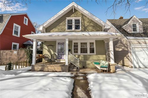 744 Clifton Avenue, Niagara Falls, NY, 14305 | Card Image