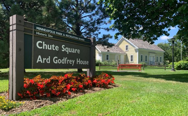 Chute Square & Ard Godfrey House - the Oldest House in the City | Image 83