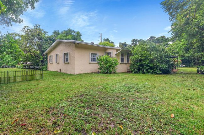 13101 Sw 82 Nd Ave, House other with 4 bedrooms, 2 bathrooms and null parking in Pinecrest FL | Image 33