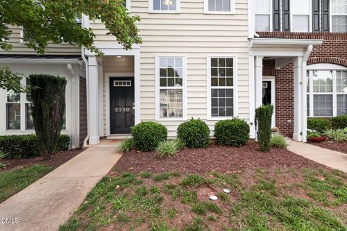 5710 Corbon Crest Ln, Raleigh, NC, 27612-6836 | Card Image