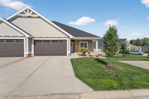 6520 Trails Edge Ct, Deforest, WI, 53532-8804 | Card Image