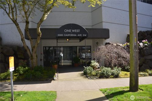 apt-304-5000 California Ave Sw, Seattle, WA, 98136-1266 | Card Image