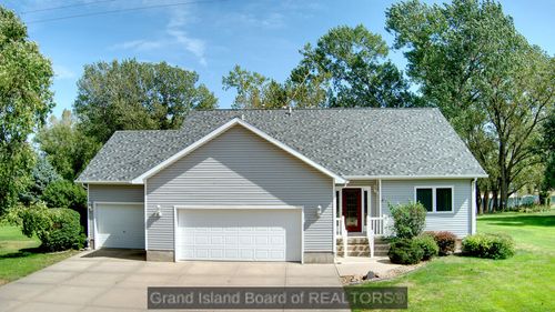429 Renee Rd, Doniphan, NE, 68832-9793 | Card Image