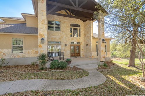 451 Winding Vw, New Braunfels, TX, 78132-2546 | Card Image