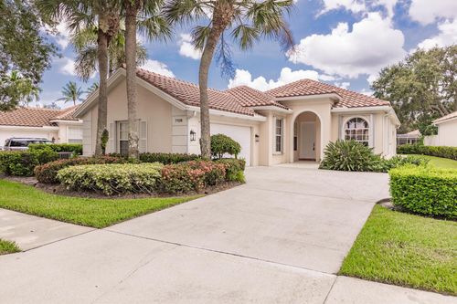 7108 Deer Point Ln, West Palm Beach, FL, 33411-5715 | Card Image