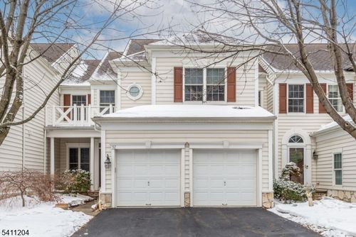 92 Independence Trl, Totowa, NJ, 07512-2806 | Card Image