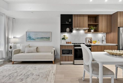 418-405 Dundas St W, Oakville, ON, L6M5P9 | Card Image