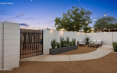 64-3646 N 67th Ave, Phoenix, AZ, 85033-4545 | Card Image