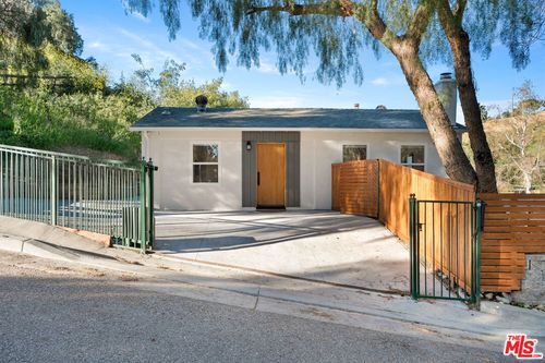 10315 Wheatland Ave, Shadow Hills, CA, 91040-1247 | Card Image