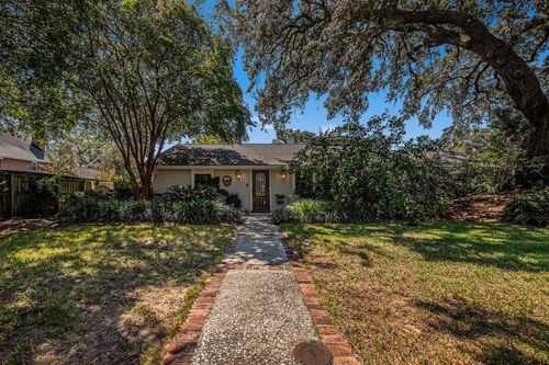 605 Ann St, Mount Pleasant, SC, 29464-5042 | Card Image