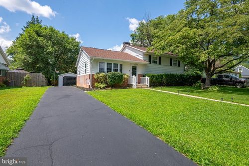 105 Center Ln, READING, PA, 19606-2412 | Card Image