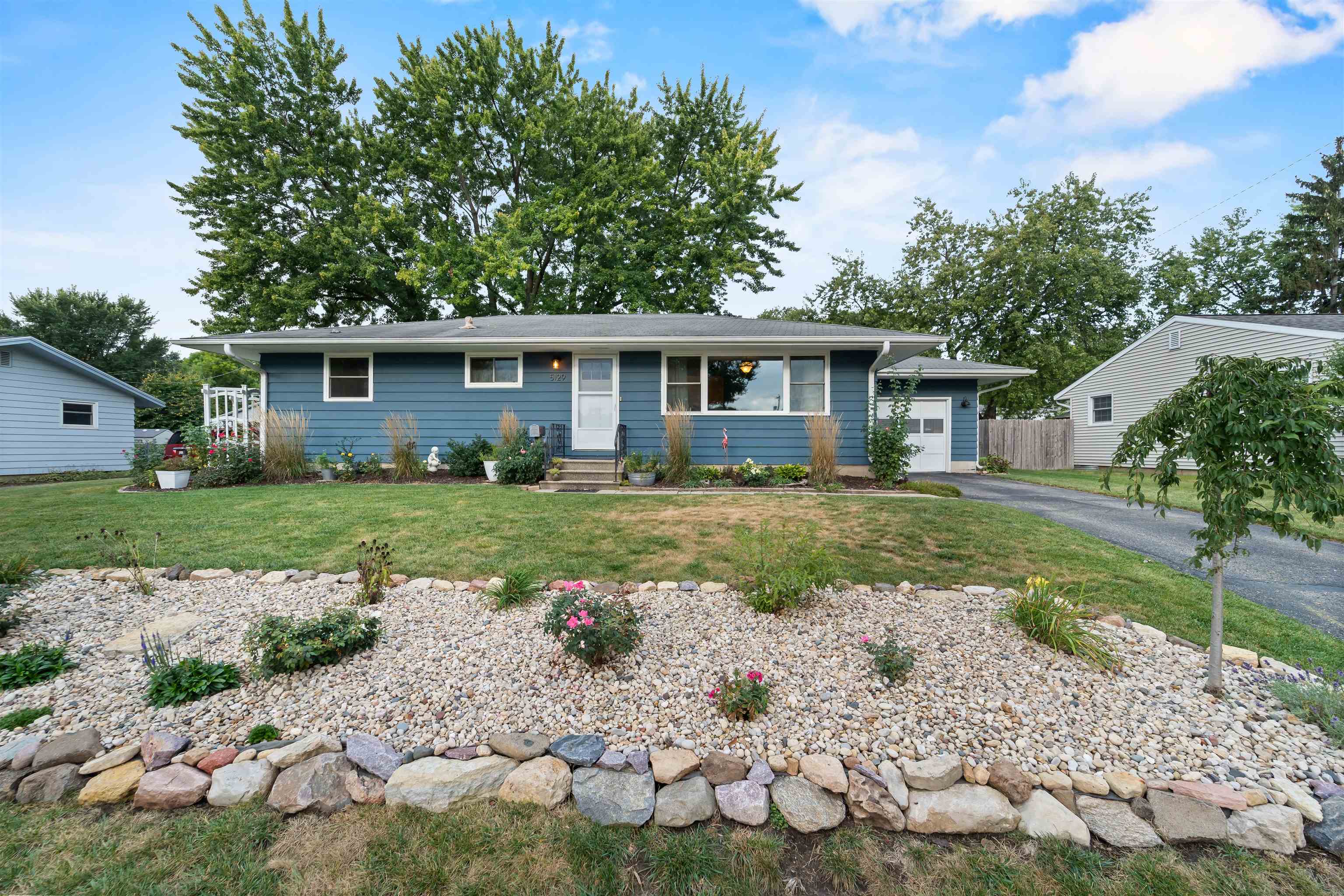 Camden Rd, Madison, WI 53716