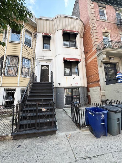 342 E 194th Street, New York, NY, 10458 | Card Image