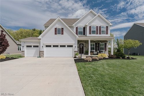 9049 Winfield Ln, North Ridgeville, OH, 44039-9832 | Card Image