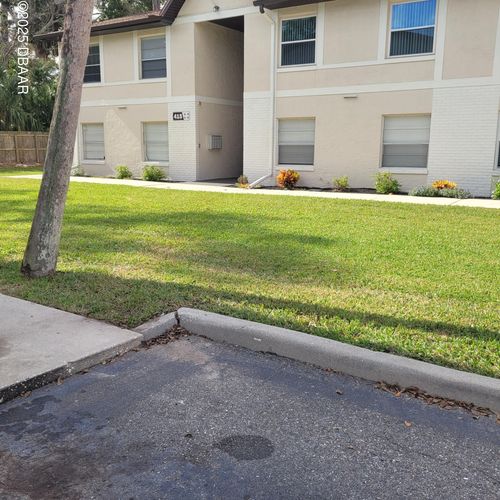 b-415 Banana Cay Dr, South Daytona, FL, 32119-2938 | Card Image