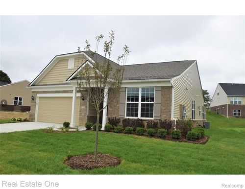 41-1113 Lark Street, Orion Charter Township, MI, 48360 | Card Image
