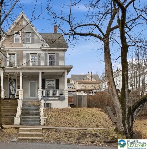 10 W 7th St, Jim Thorpe, PA, 18229-2201 | Card Image