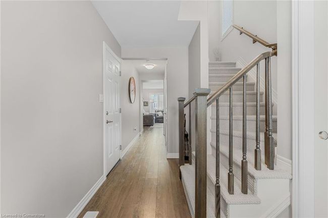 111 Heron St, Townhouse with 3 bedrooms, 3 bathrooms and 2 parking in Welland ON | Image 5