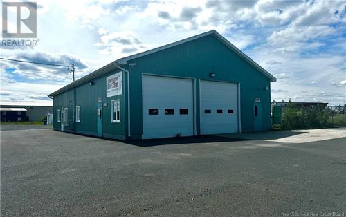 2020 Industrial Dr, Bathurst, NB, E2A4W7 | Card Image