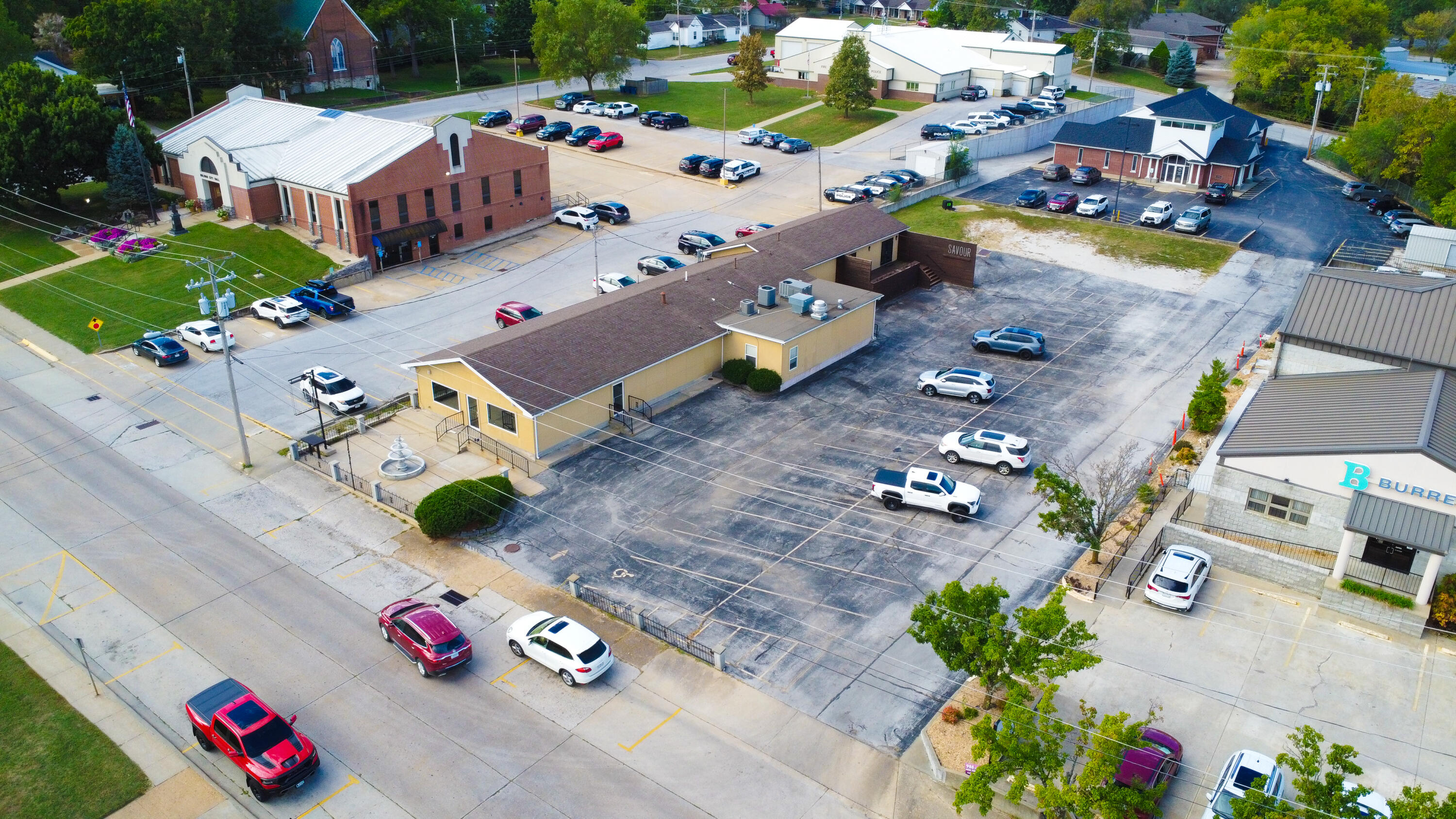 329 S Main Ave, Bolivar, MO 65613