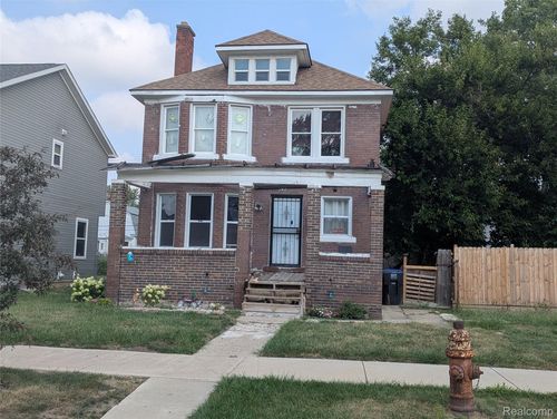 583 Alger St, Detroit, MI, 48202-2105 | Card Image
