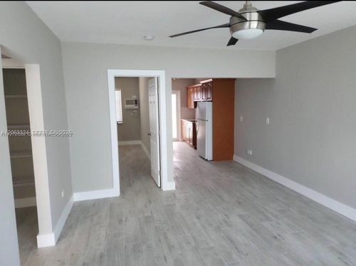 2-8035 Byron Ave, Miami Beach, FL, 33141-5324 | Card Image