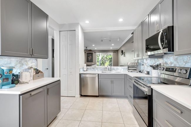 UNIT-2007 - 16089 Poppyseed Cir, Townhouse with 3 bedrooms, 3 bathrooms and null parking in Delray Beach FL | Image 14