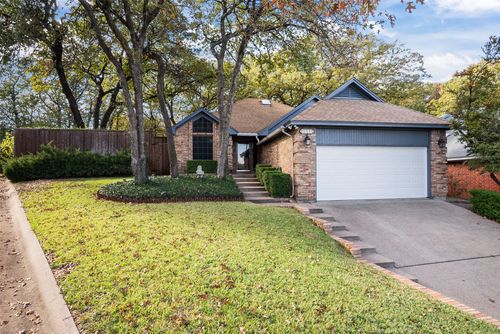4922 Canberra Ln, Arlington, TX, 76017-1050 | Card Image