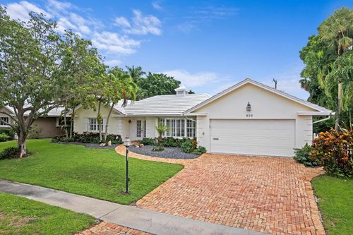 858 Hickory Ter, Boca Raton, FL, 33486-5570 | Card Image