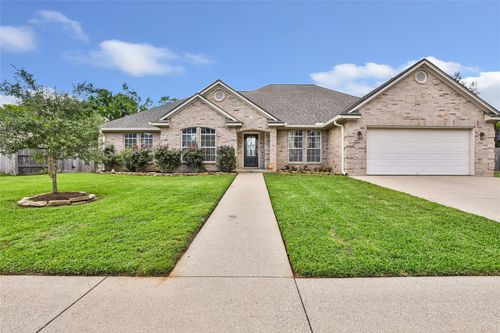 210 Regal Ln, Liberty, TX, 77575-3175 | Card Image