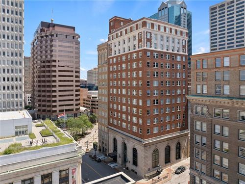 apt-11c-21 W 10th St, Kansas City, MO, 64105-1899 | Card Image