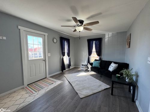 605 N Cherry St, Creston, IA, 50801-1613 | Card Image