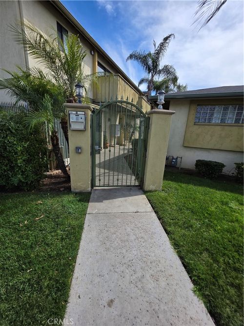 2-201 Twin Oaks Ave, Chula Vista, CA, 91910-2740 | Card Image
