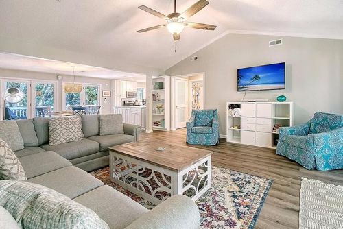 1020 Osceola St, Edisto Island, SC, 29438-3212 | Card Image