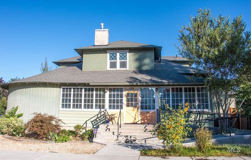 123 17th Ave S, Nampa, ID, 83651-4351 | Card Image