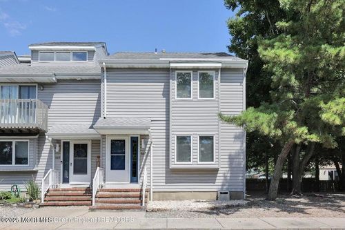 106-667 Ellicott Ave, Toms River, NJ, 08753-4625 | Card Image