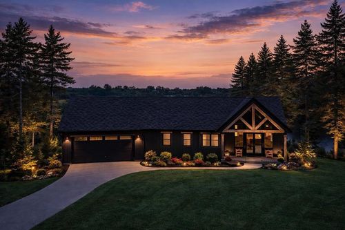 27762 Leef Road, Jackson, WI, 54898 | Card Image