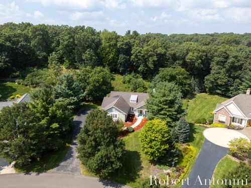 2025 Pine Nook Ct Ne, Grand Rapids, MI, 49525-9588 | Card Image