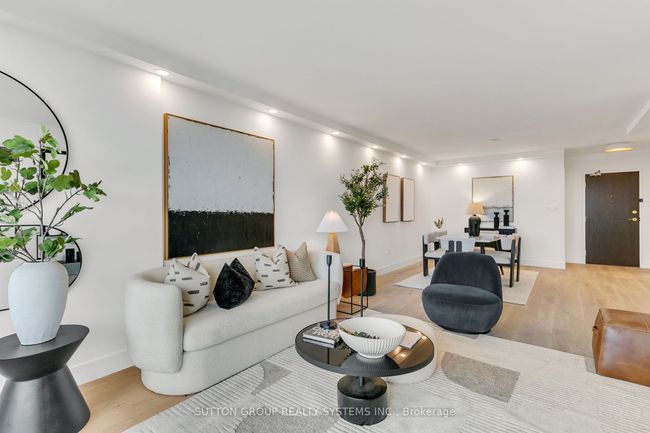 808 - 820 Burnhamthorpe Rd, Condo with 3 bedrooms, 2 bathrooms and 1 parking in Etobicoke ON | Image 10