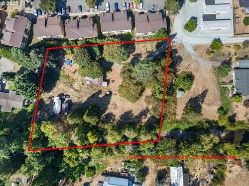 149 Beaver Ln, Canyonville, OR, 97417-8724 | Card Image