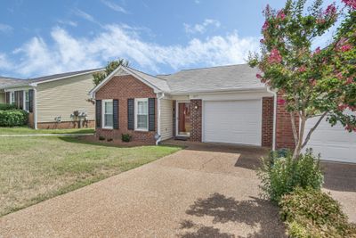 437 Siena Dr, Condo with 2 bedrooms, 2 bathrooms and 1 parking in Nashville TN | Image 2