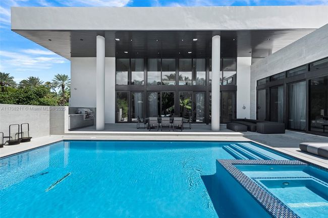 620 Ocean Blvd, House other with 6 bedrooms, 9 bathrooms and null parking in Golden Beach FL | Image 12