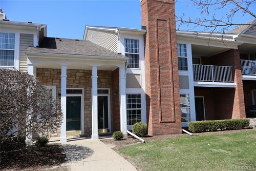 44755 Marigold Dr, Sterling Heights, MI, 48314-1225 | Card Image