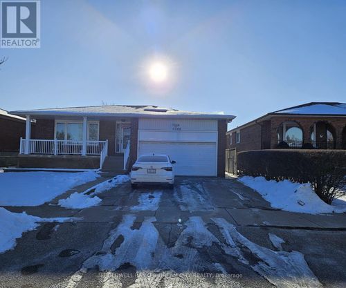 2-bed-7388 Finery Crescent E, Mississauga (Malton), ON, L4T3Z6 | Card Image
