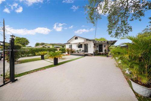 3041 Nw 51st St, Miami, FL, 33142-3446 | Card Image