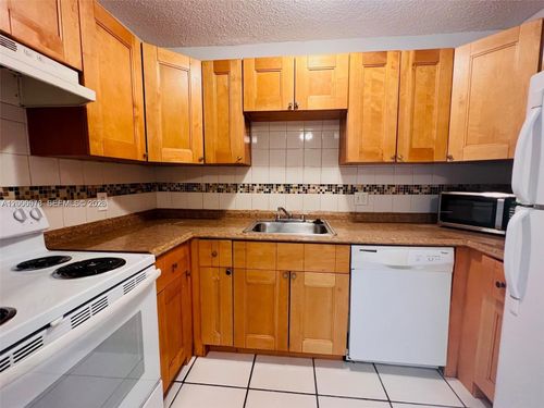 10878-10878 Royal Palm Blvd, Coral Springs, FL, 33065 | Card Image